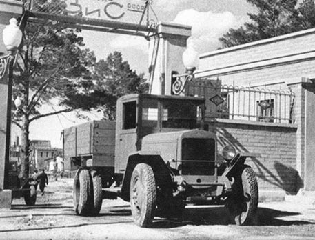 Уральский грузовик в годы окончания войны